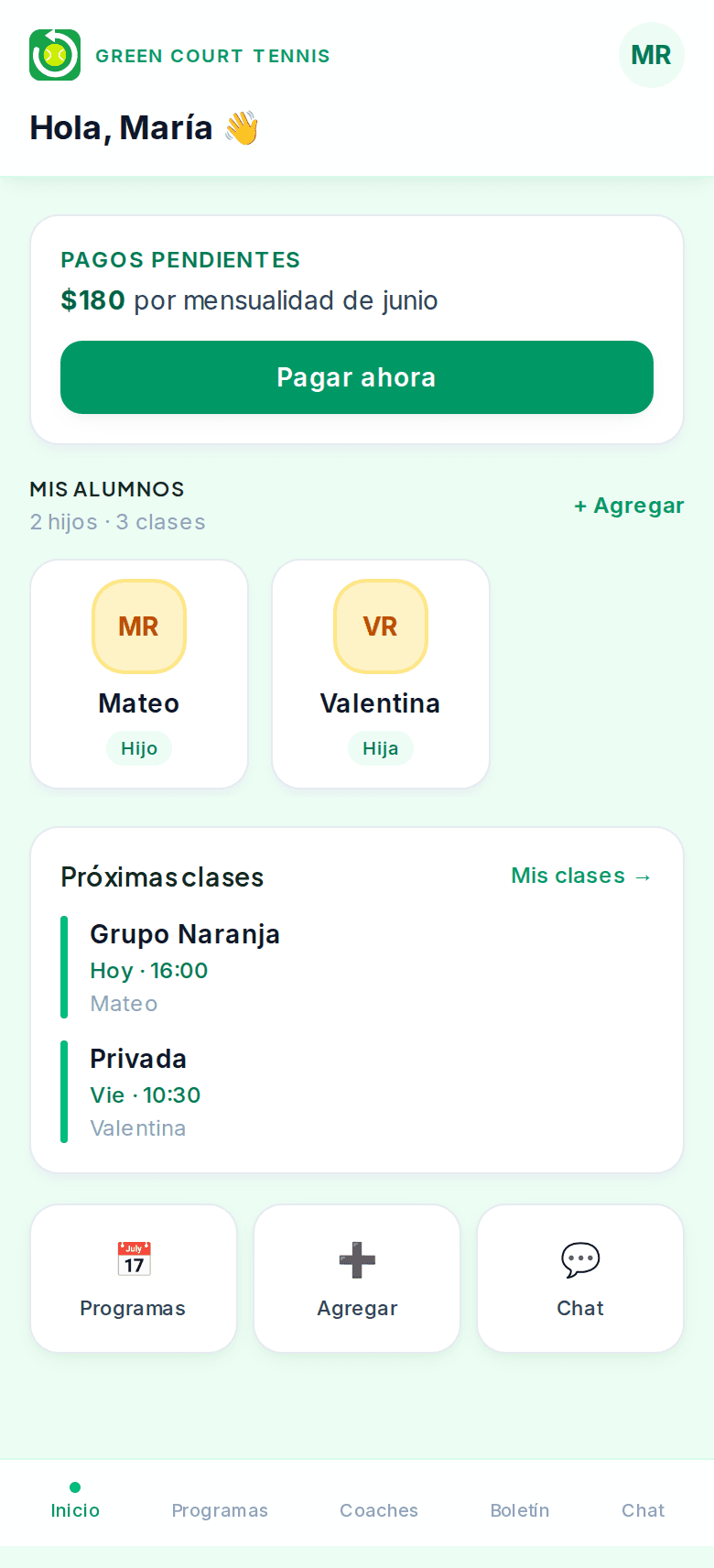 Portal de padres CoachLoop en móvil con hijos, clases y pagos